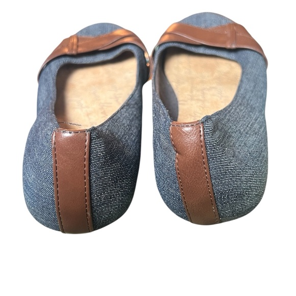 Comfort denim and chocolate brown Accent flats loafer work shoe denim flats - Picture 2 of 4
